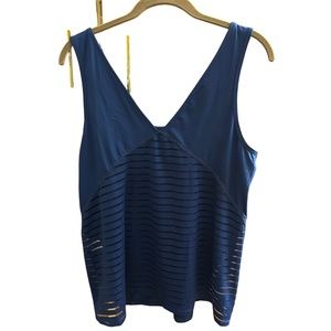 Peach clothing Santo athletic workout top. NWT beautiful blue. $49 retail